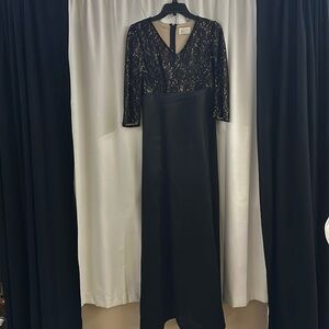 Size 6 stage accents orchestra dress